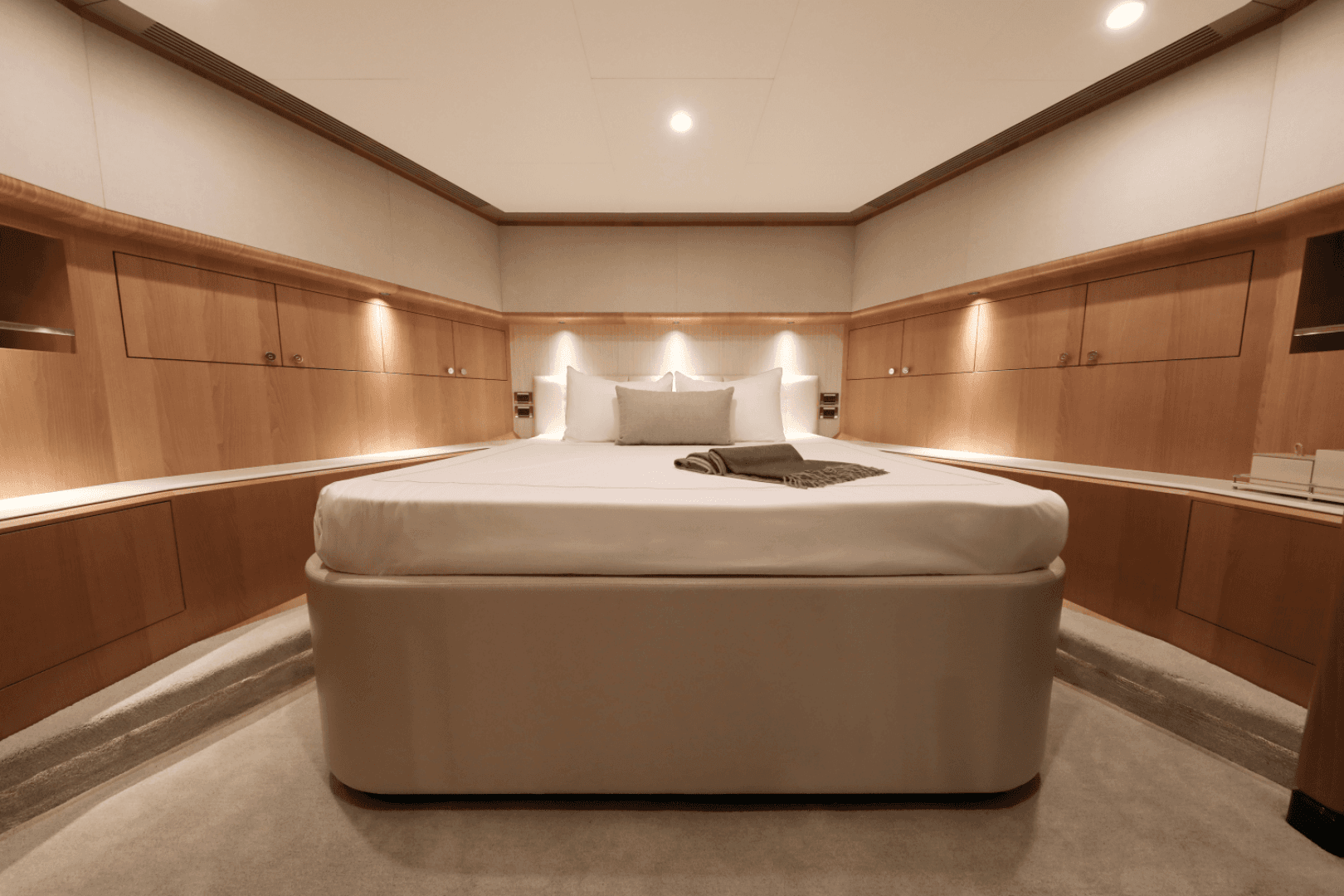 2025 Ocean Alexander 28L