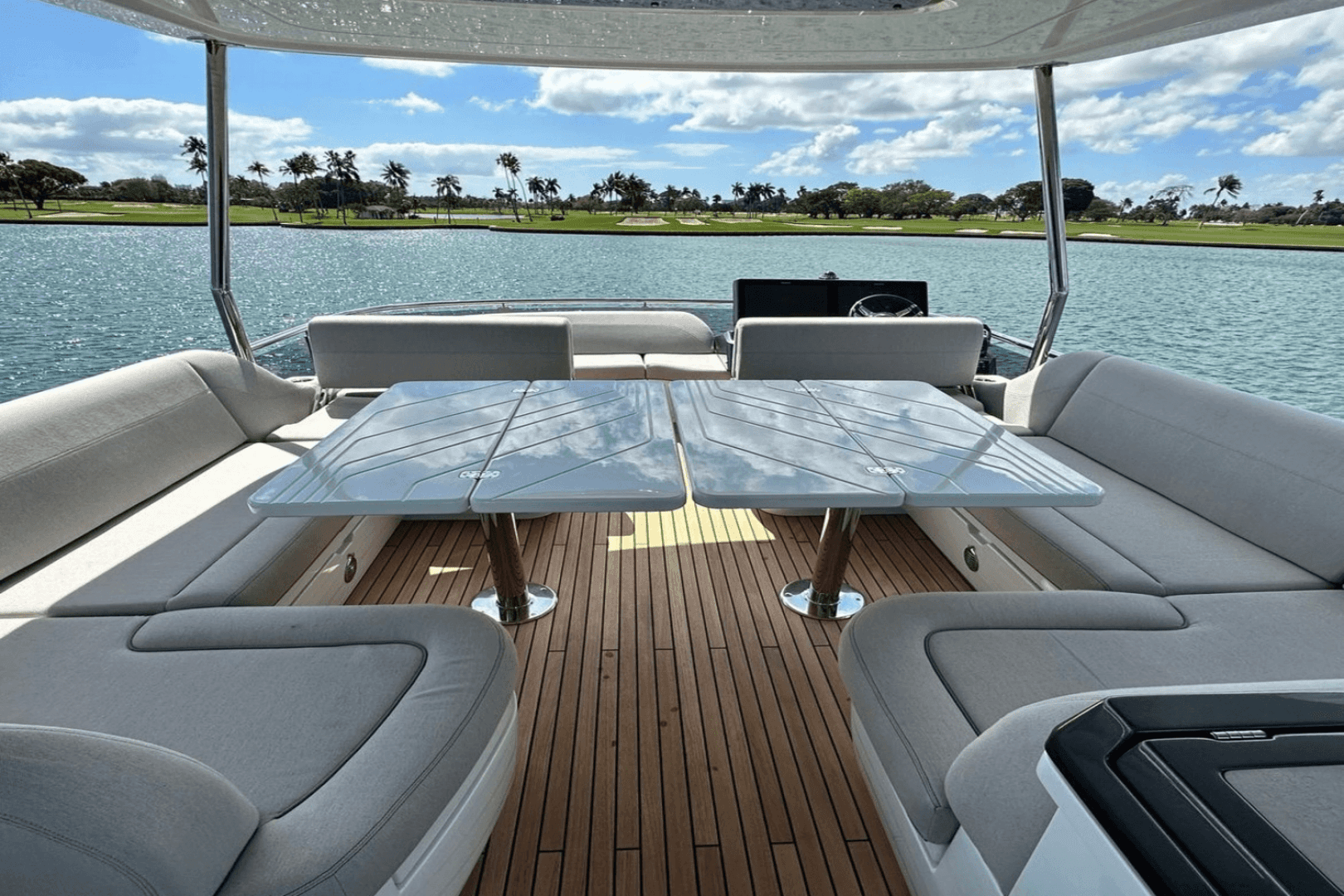 2025 Galeon 560 FLY