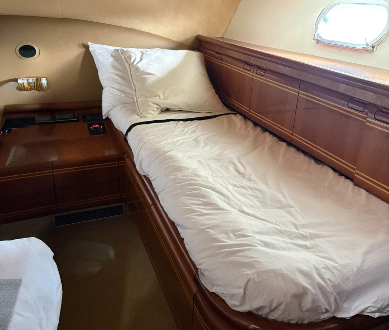 1999 Ferretti Yachts 80 RPH