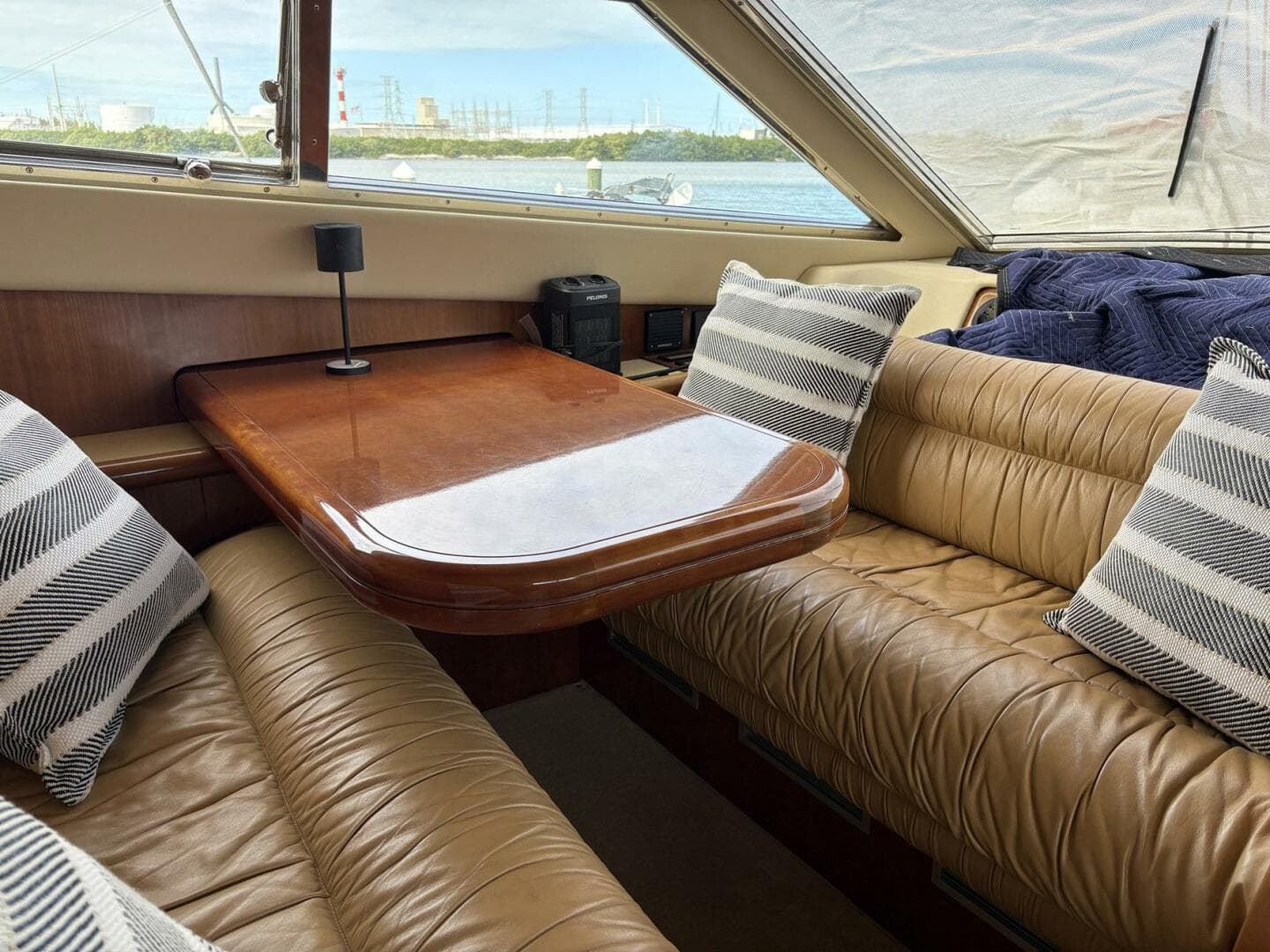 1999 Ferretti Yachts 80 RPH