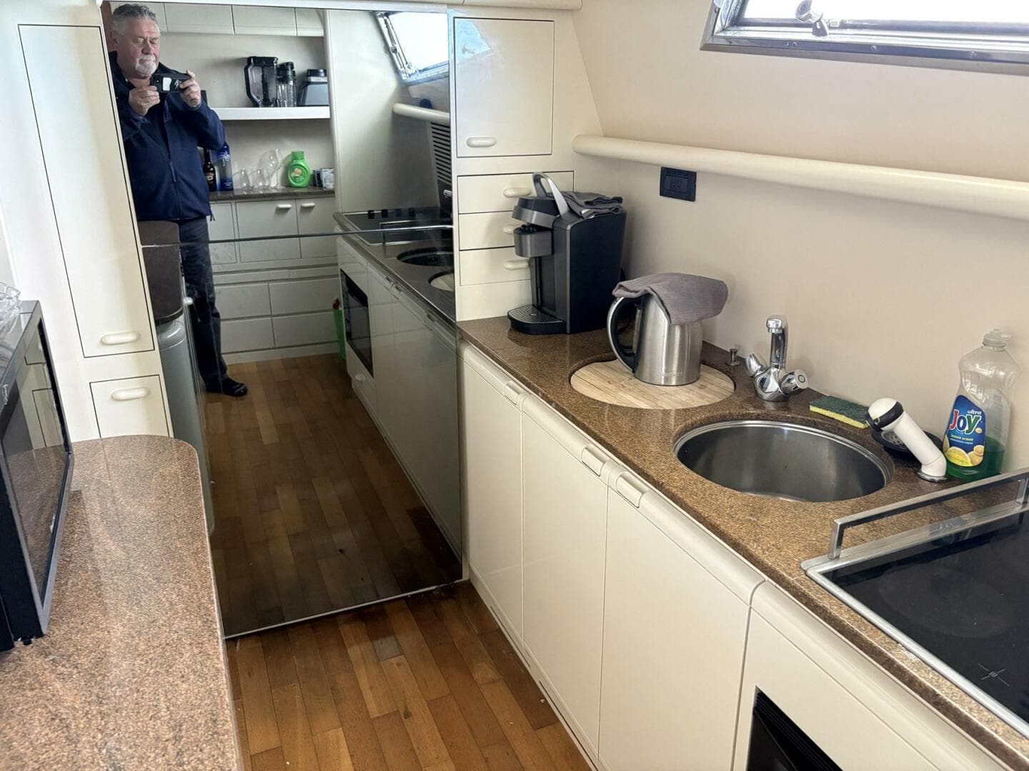 1999 Ferretti Yachts 80 RPH