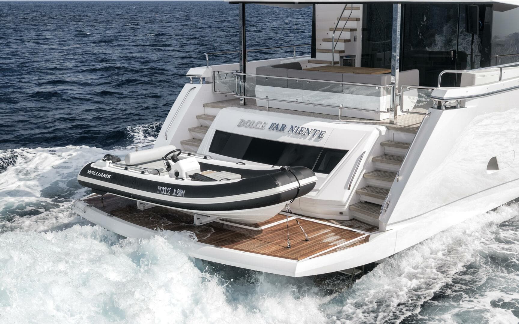 2026 Sunseeker 88 Yacht