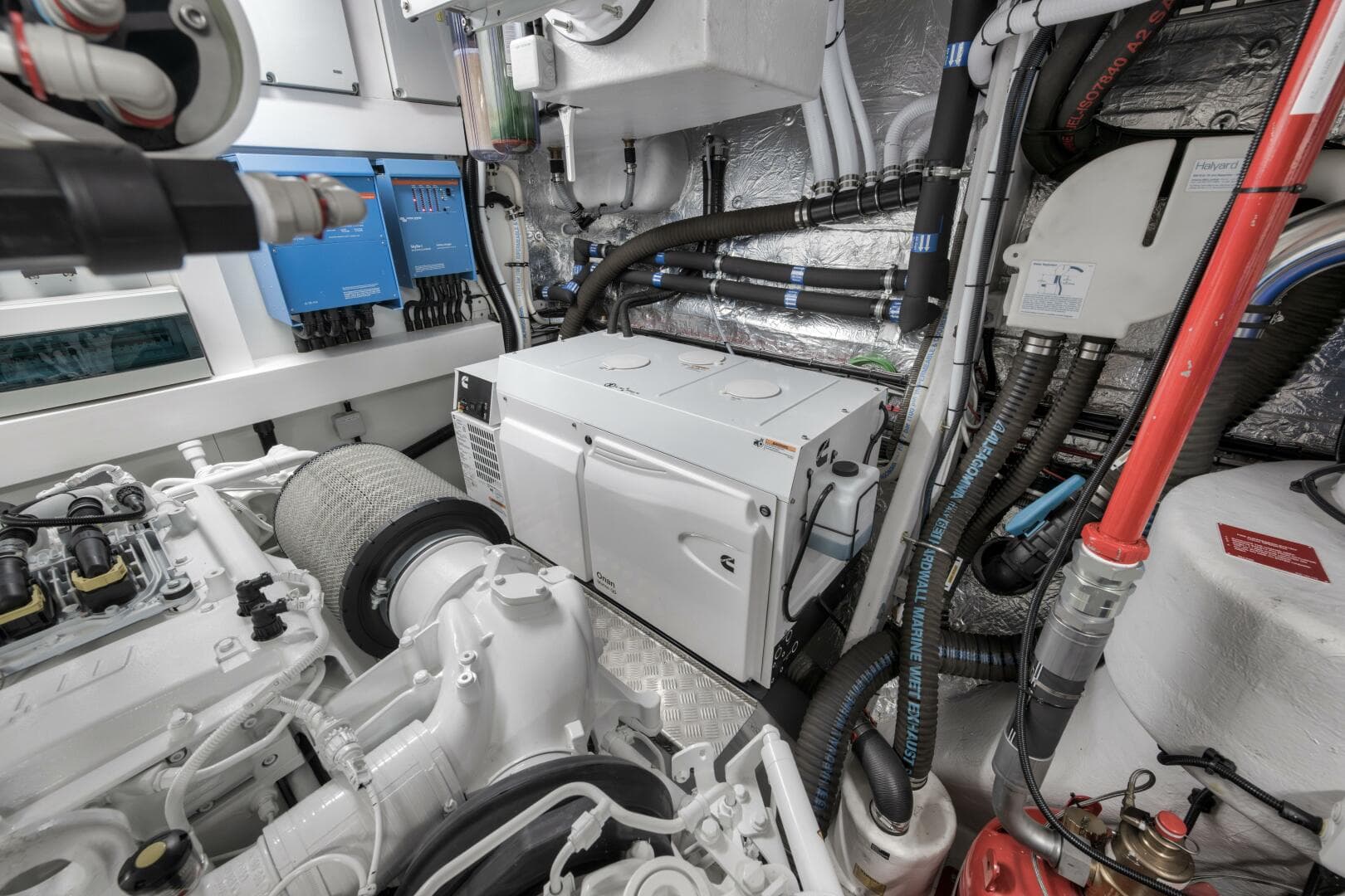 2026 Sunseeker 88 Yacht