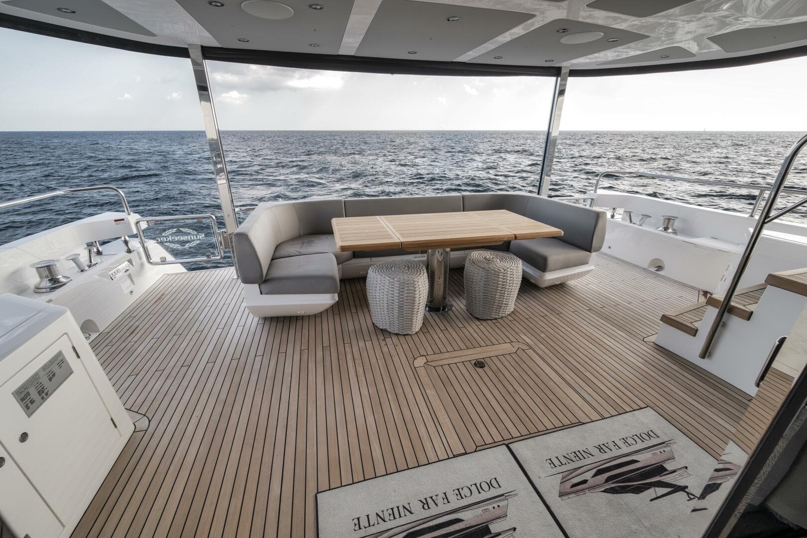 2026 Sunseeker 88 Yacht