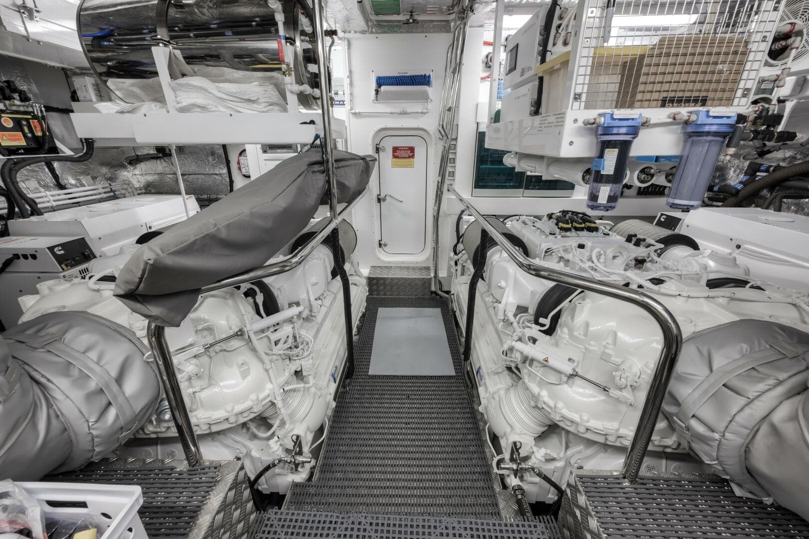 2026 Sunseeker 88 Yacht