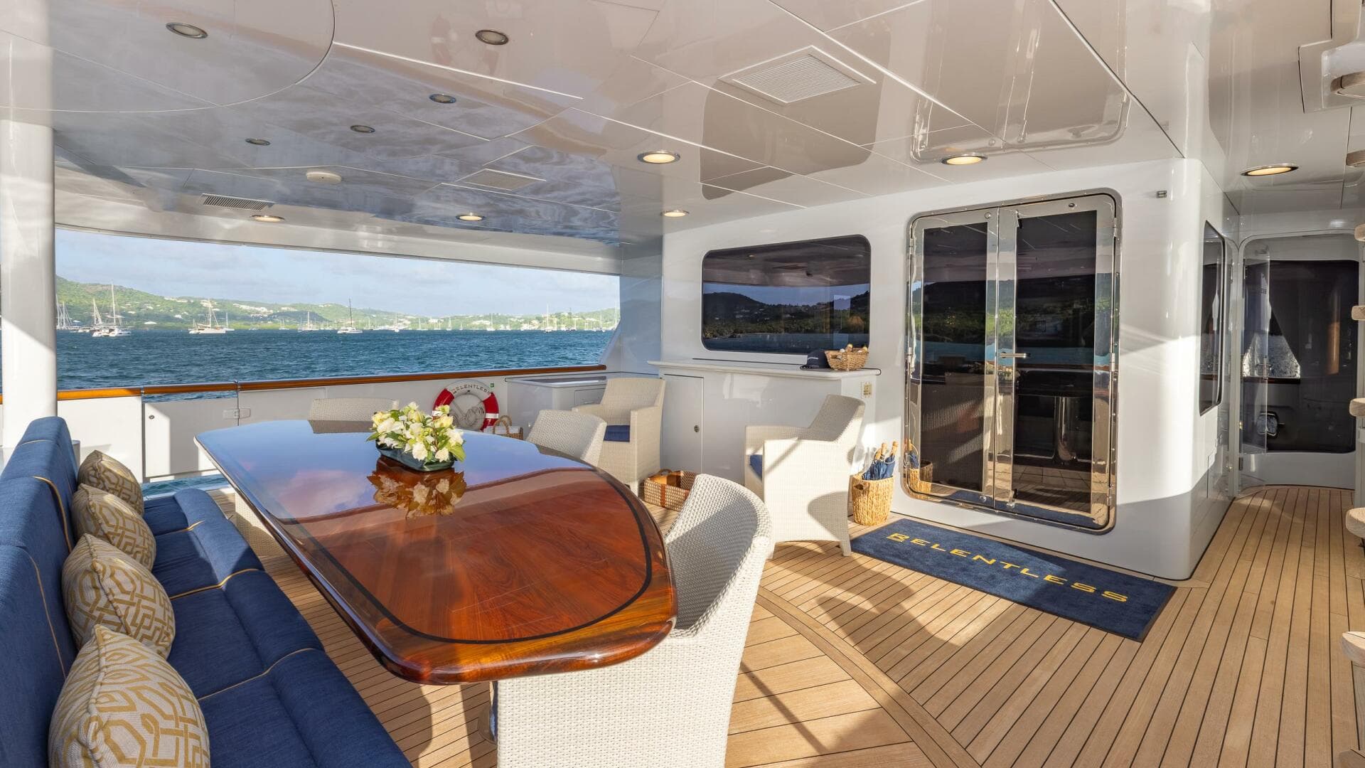 2001 Trinity Yachts Tri-Deck MY