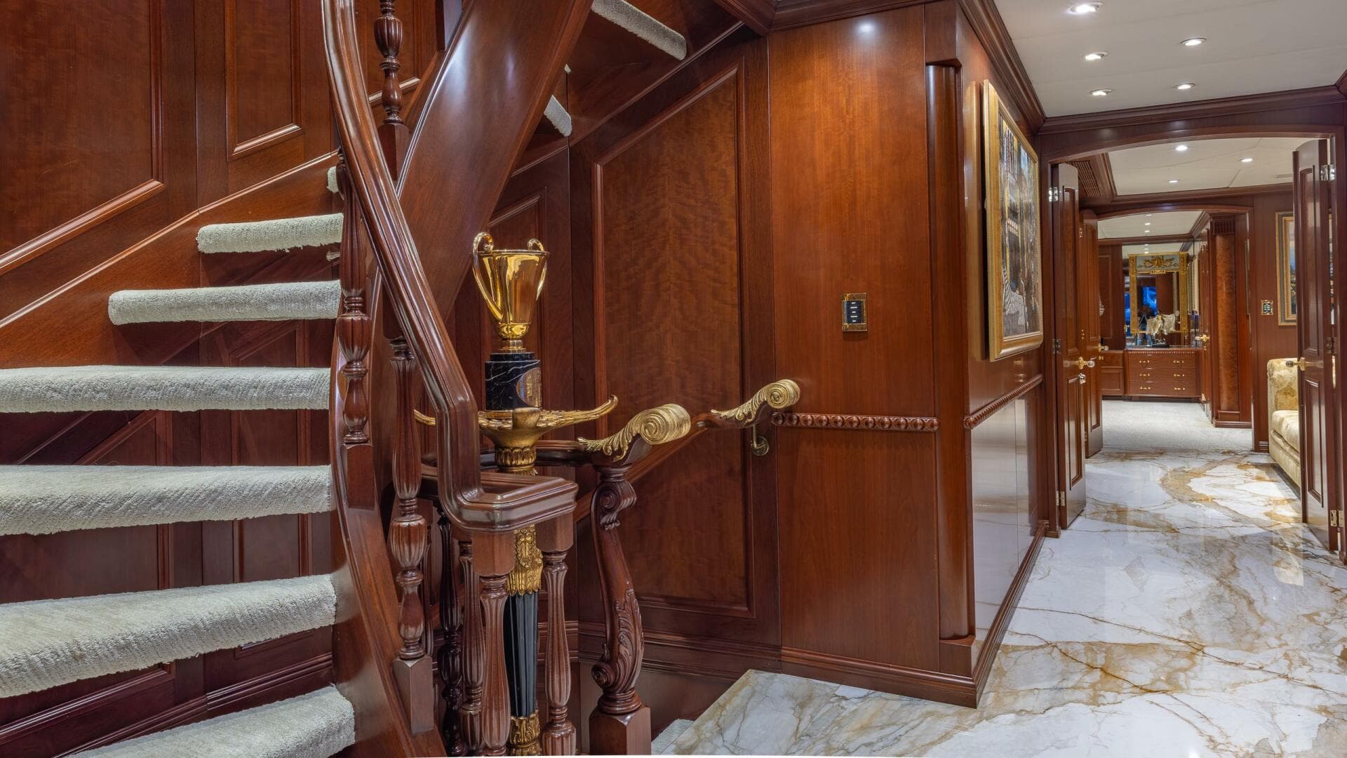 2001 Trinity Yachts Tri-Deck MY