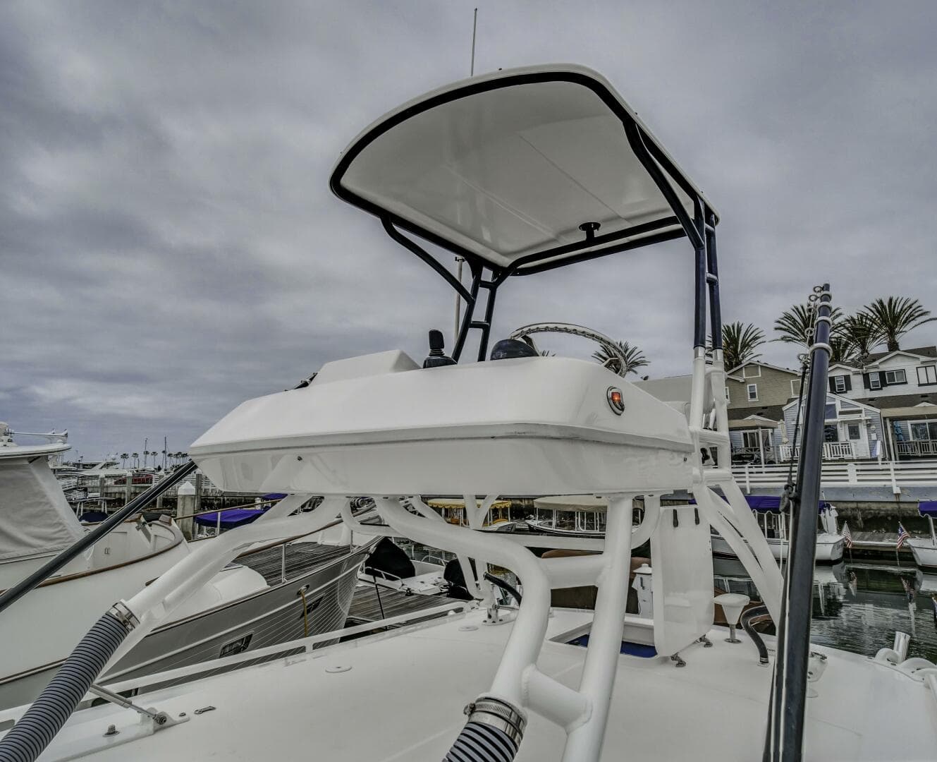 2015 Everglades 435 Center Console