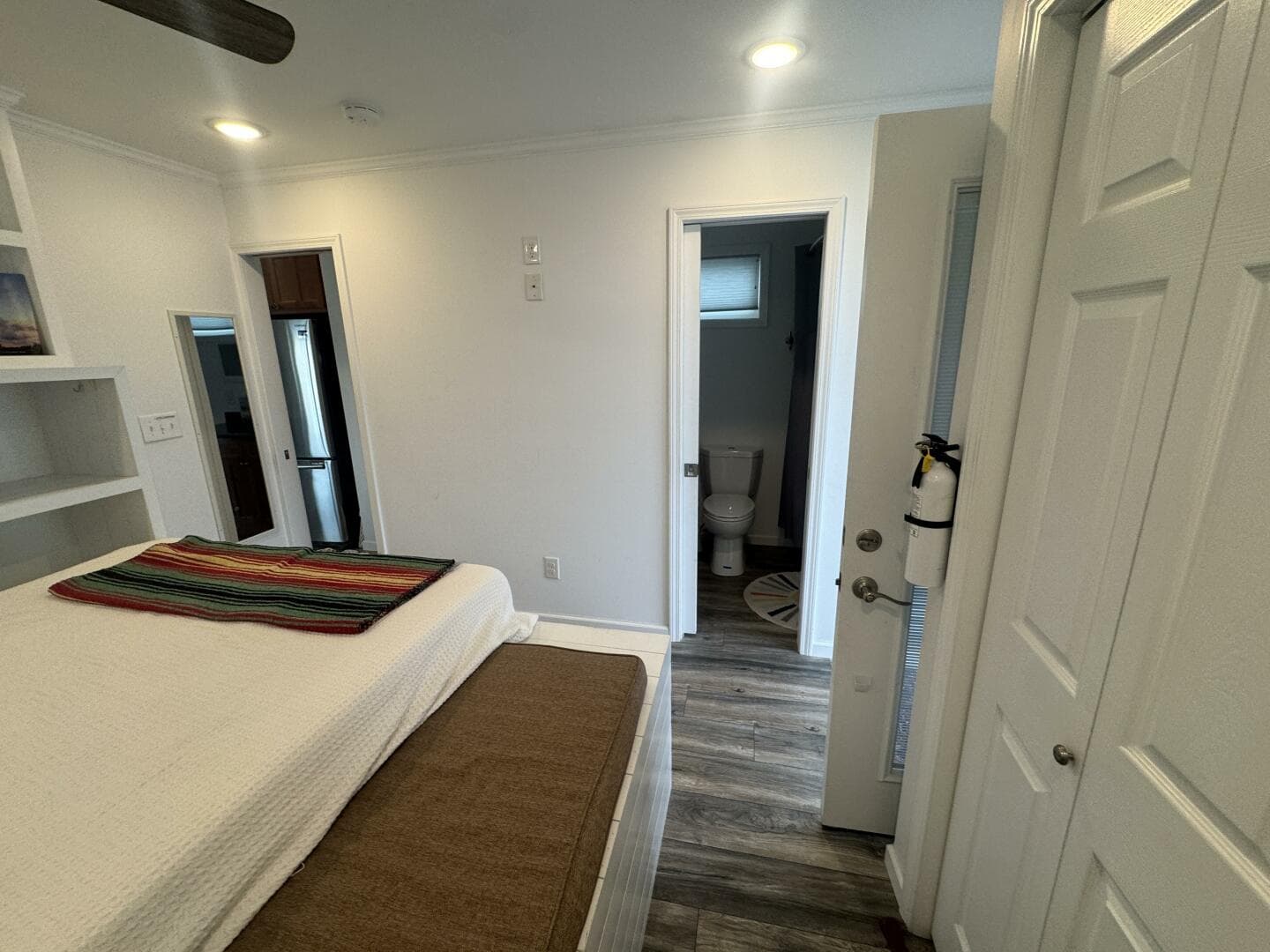 2019 Harbor Home Cozy Cottage 52' x 16' Tiny Boat