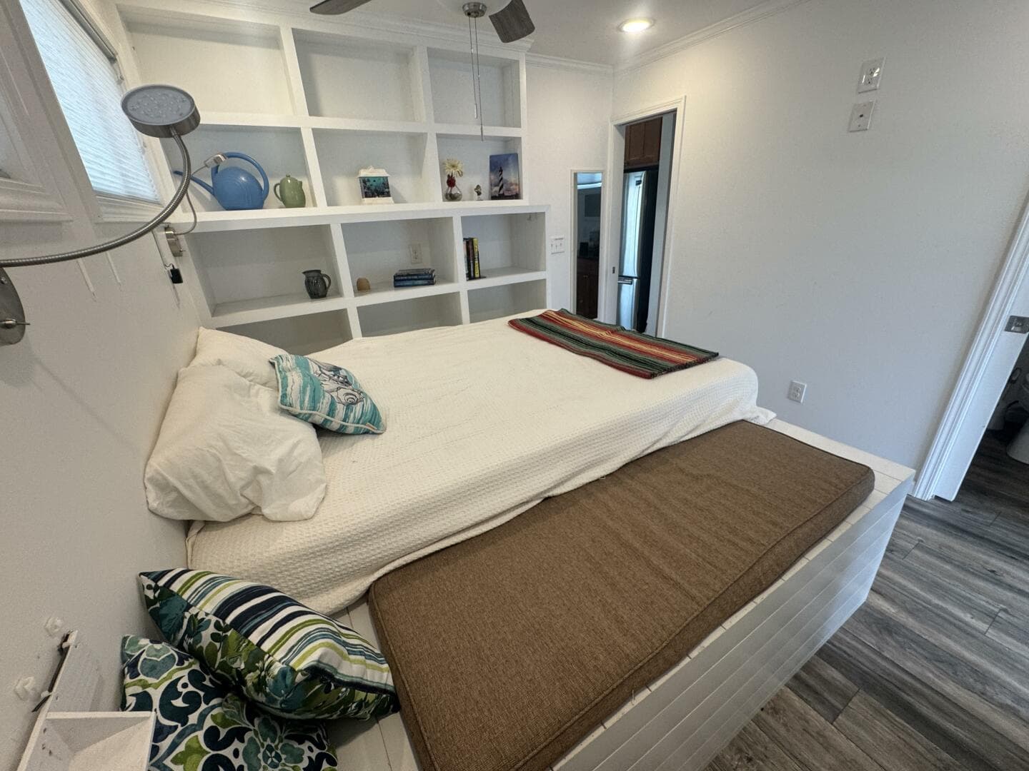 2019 Harbor Home Cozy Cottage 52' x 16' Tiny Boat