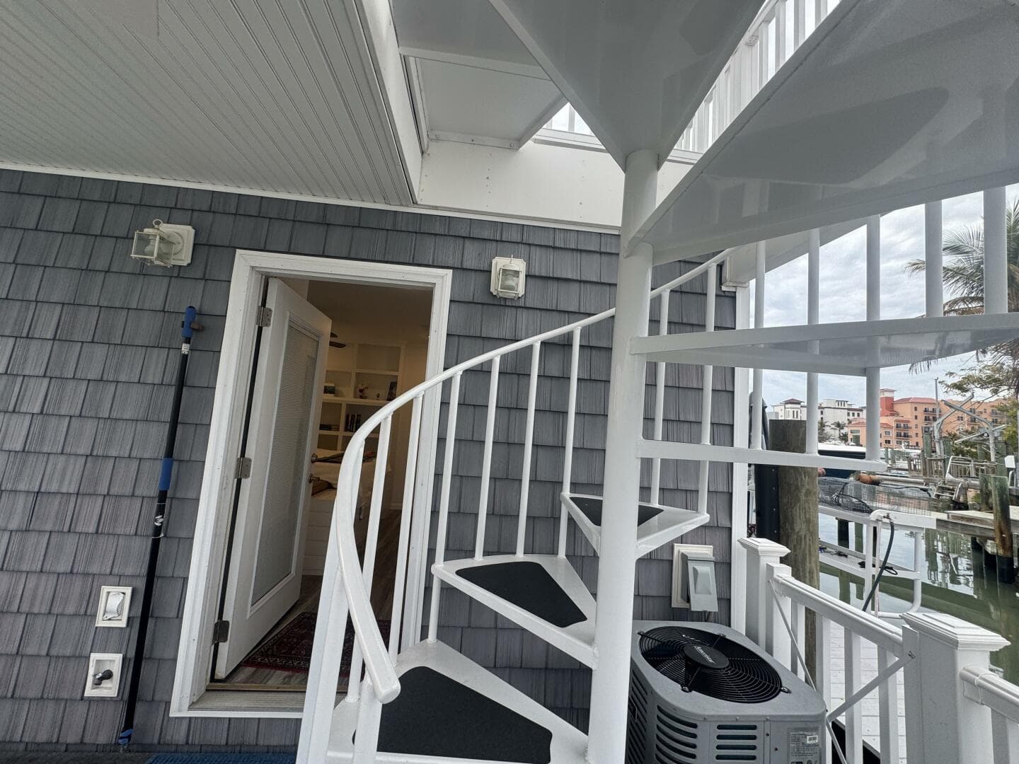 2019 Harbor Home Cozy Cottage 52' x 16' Tiny Boat