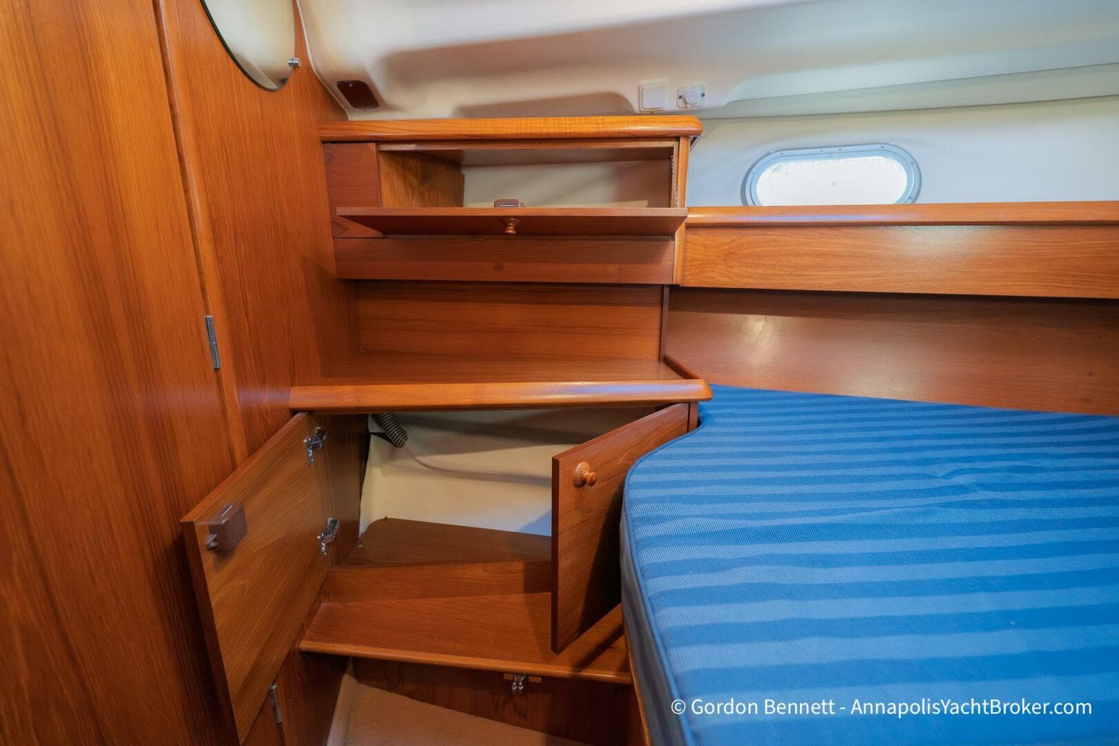 2002 Jeanneau Sun Odyssey 37