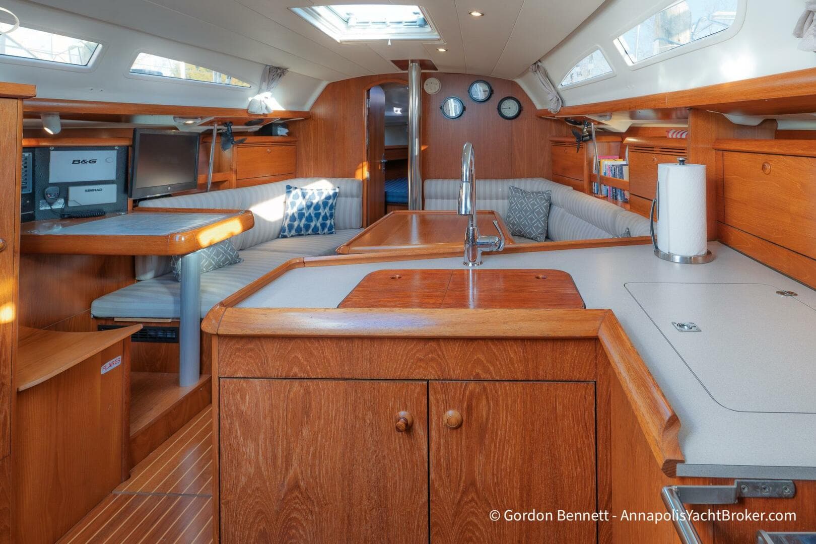 2002 Jeanneau Sun Odyssey 37