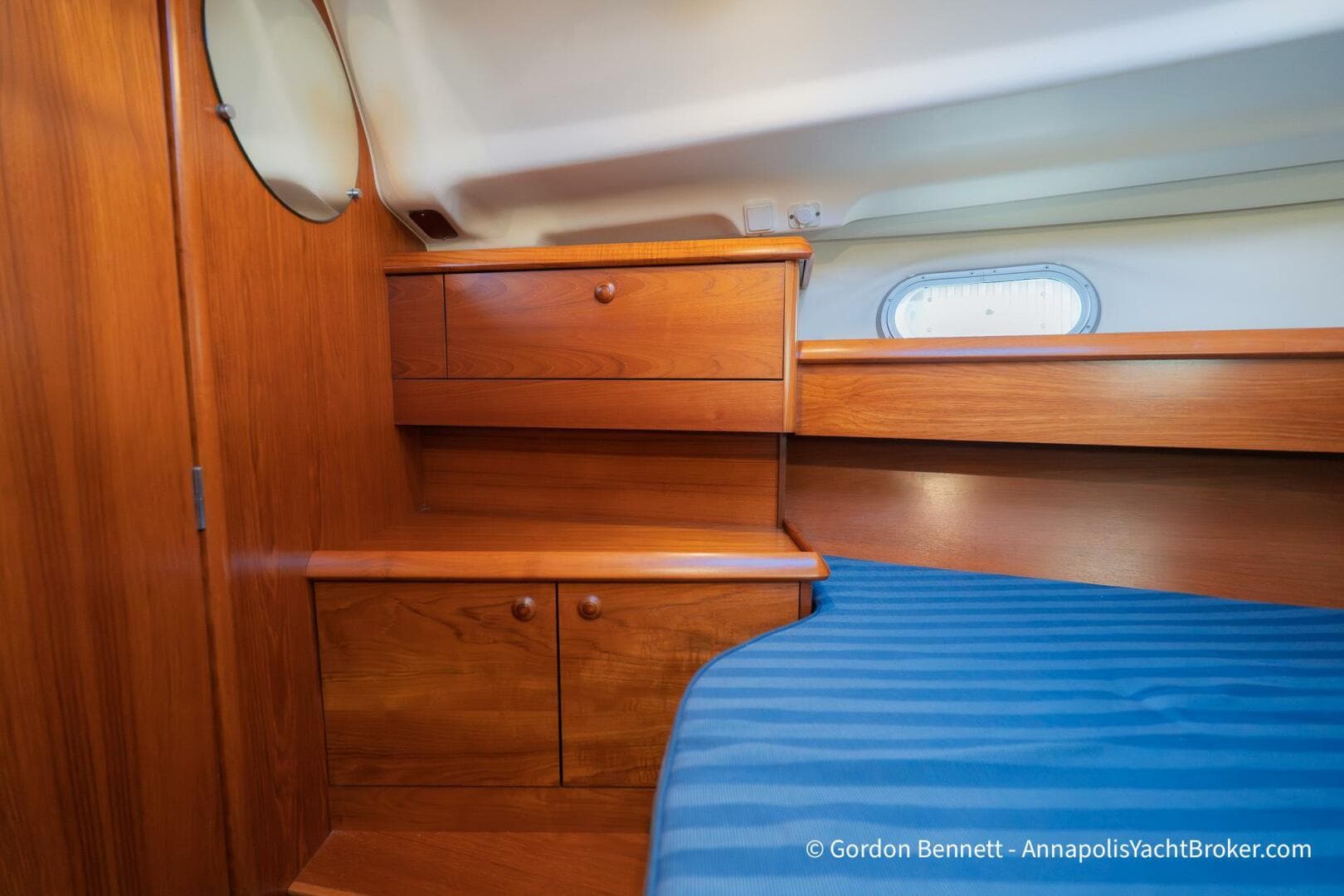 2002 Jeanneau Sun Odyssey 37