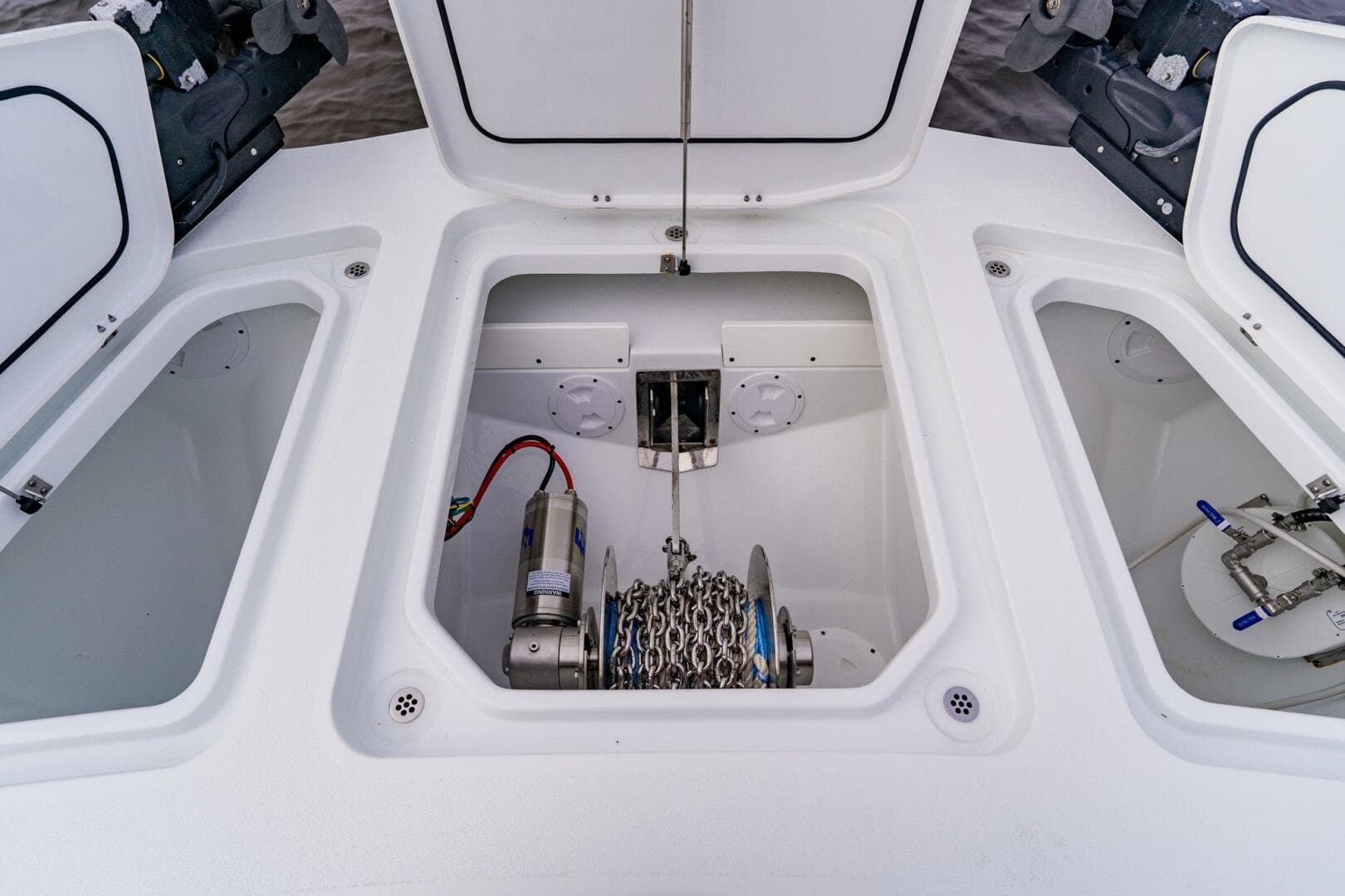 2024 Costa Custom 34 SV