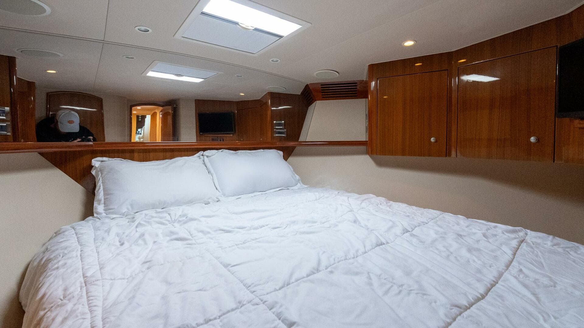 2007 Viking 64 Convertible