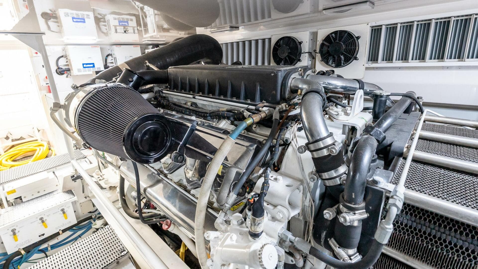 2007 Viking 64 Convertible