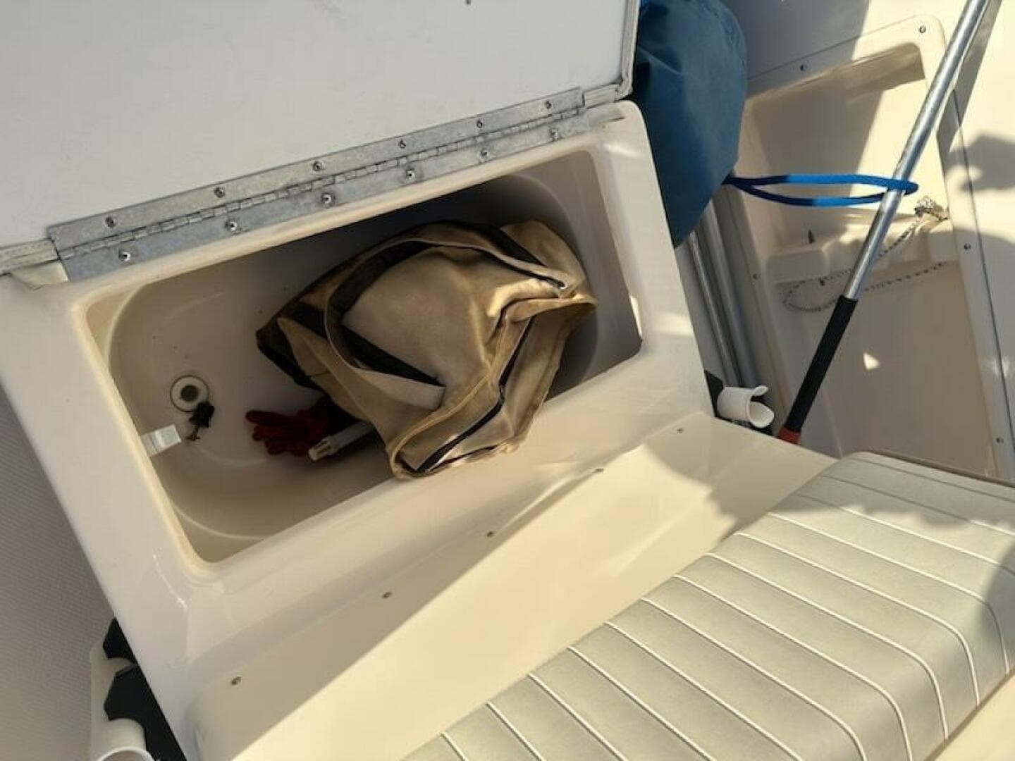 2001 Key West 1900 Sportsman