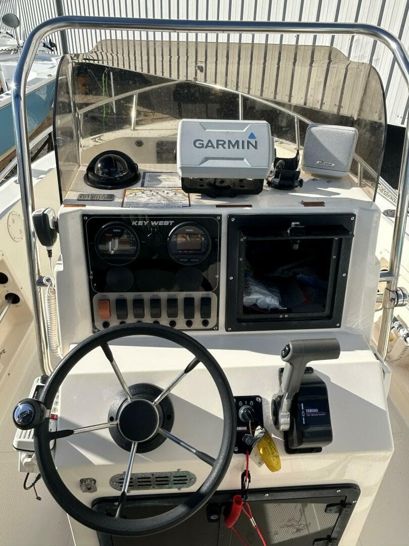 2001 Key West 1900 Sportsman