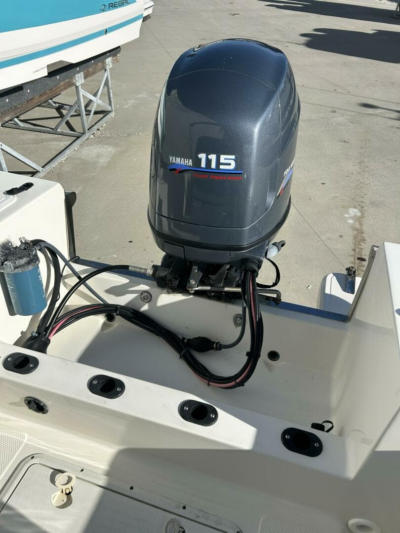 2001 Key West 1900 Sportsman