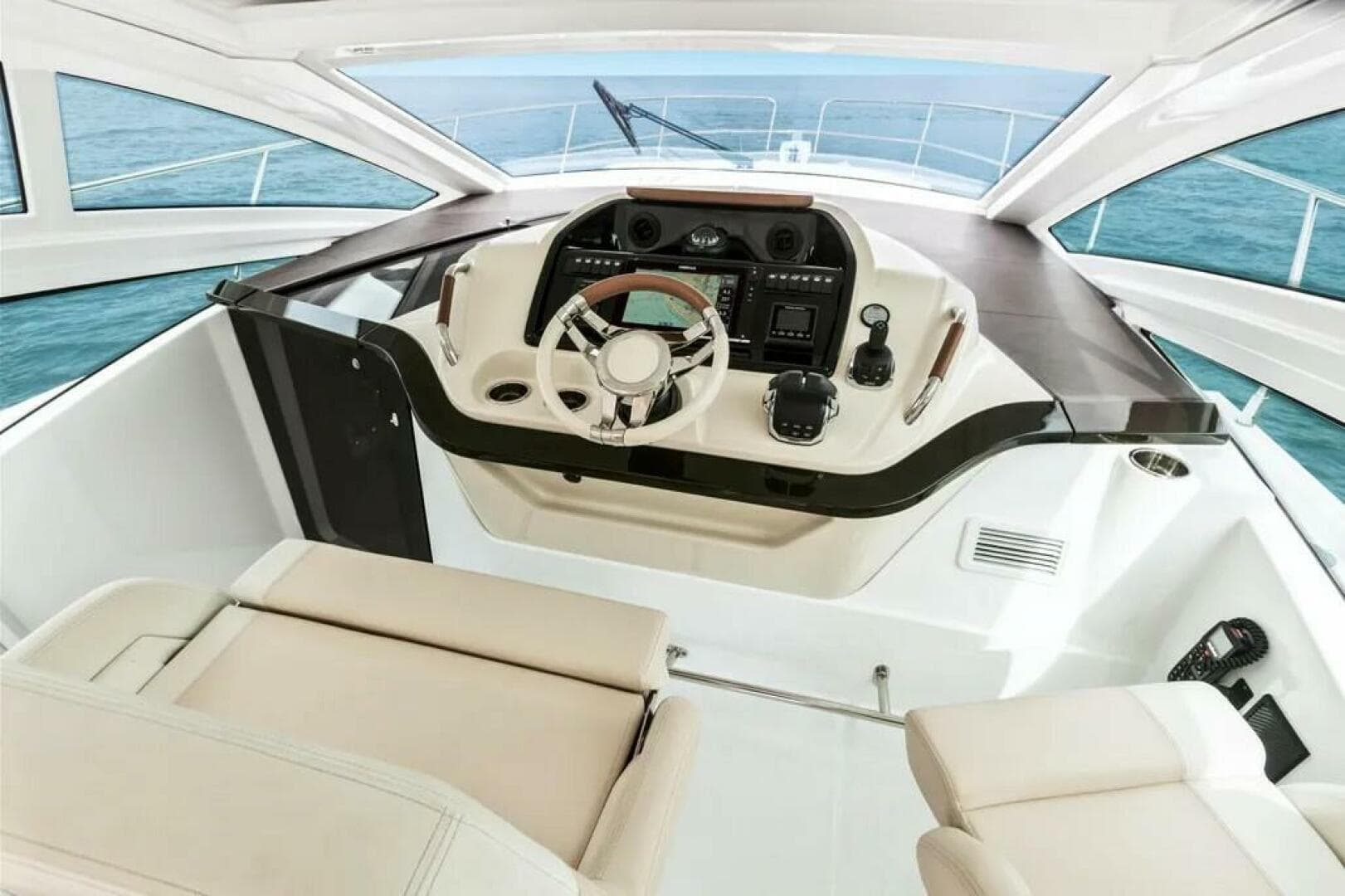 2019 Beneteau Gran Turismo 40