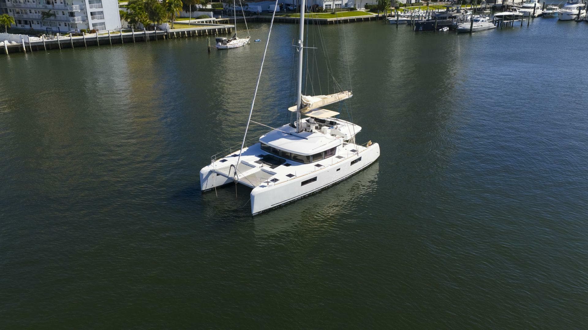 2021 Lagoon 52F