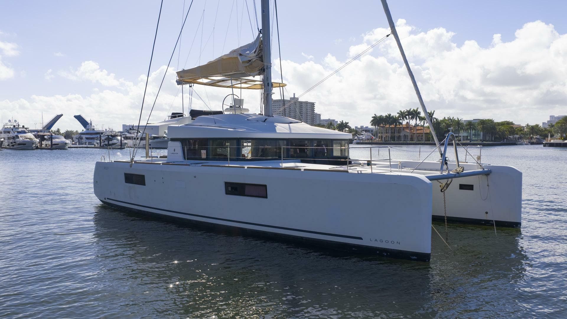 2021 Lagoon 52F