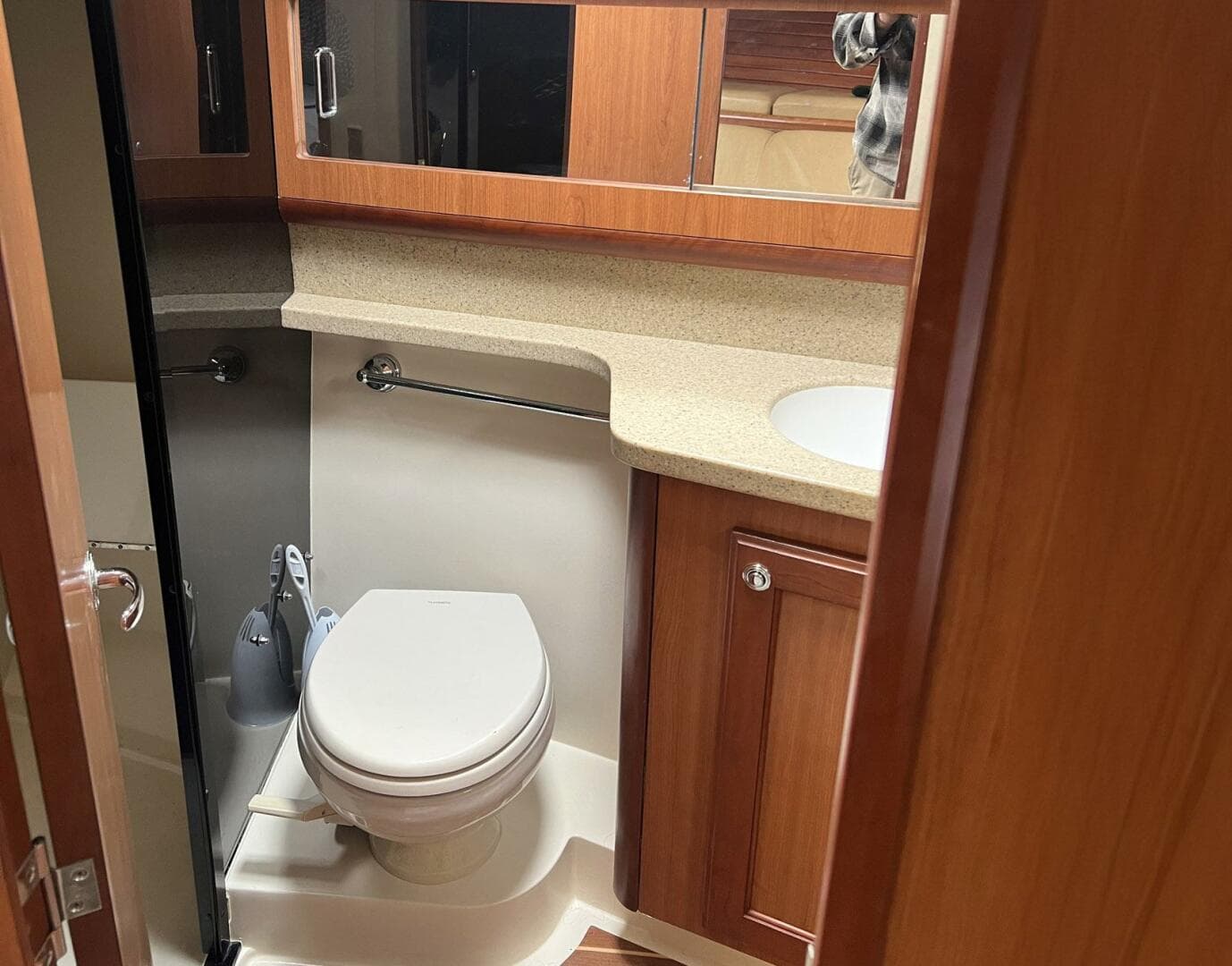 2007 Luhrs 41 Hardtop Express