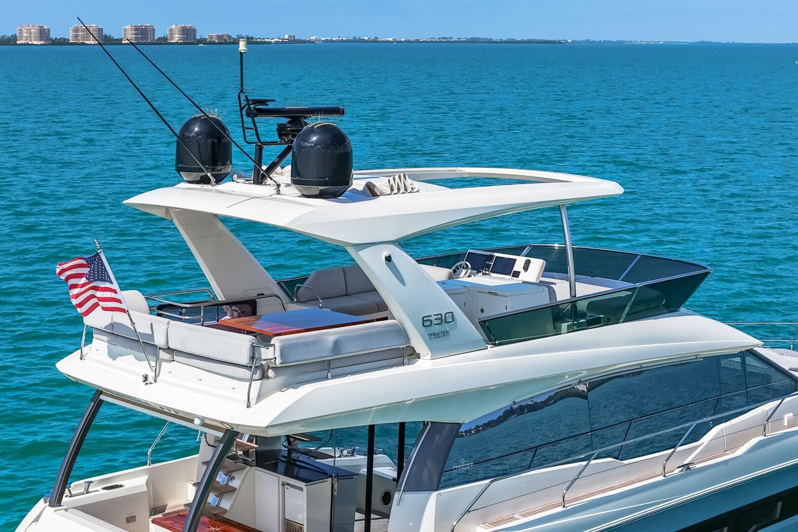 2019 Prestige 630 Flybridge -Profile