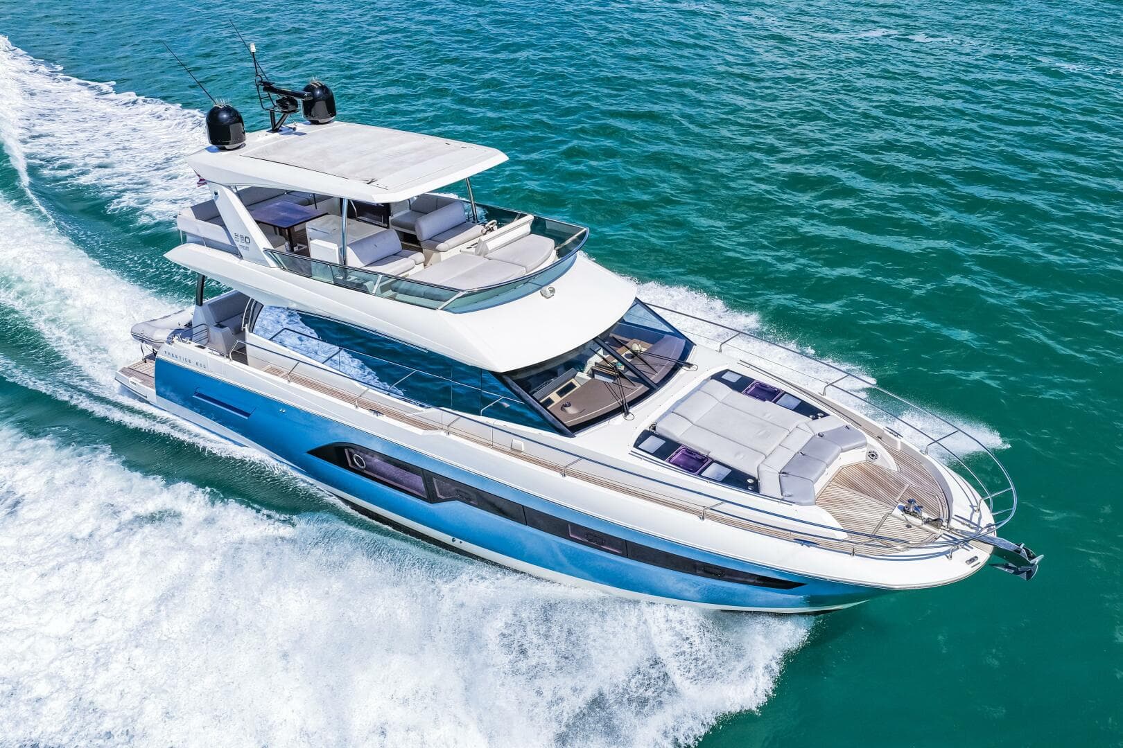 2019 Prestige 630 Flybridge -Profile
