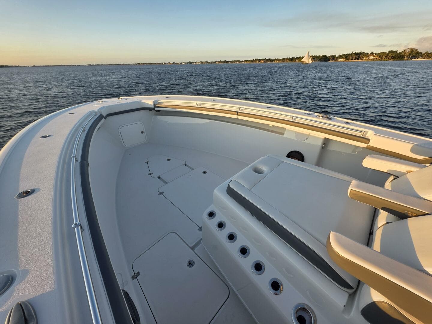 2019 Yellowfin 42 Offshore