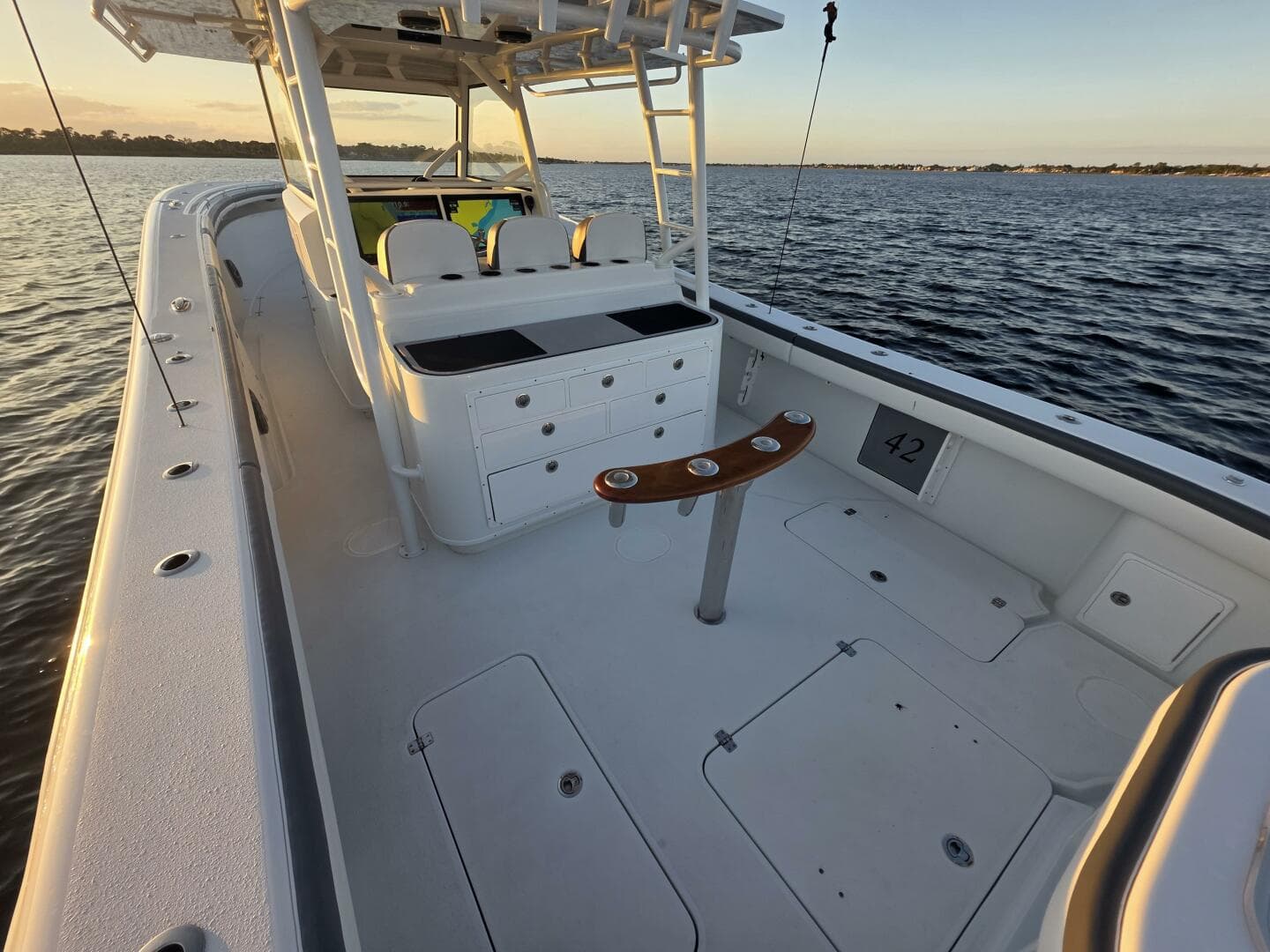2019 Yellowfin 42 Offshore