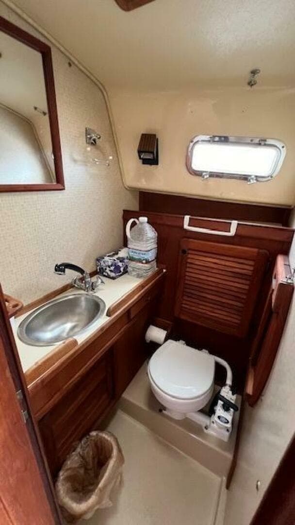 1988 Island Packet 27