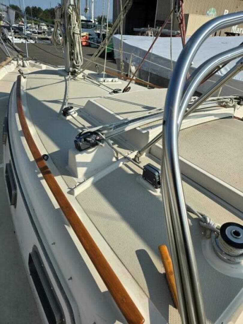 1988 Island Packet 27