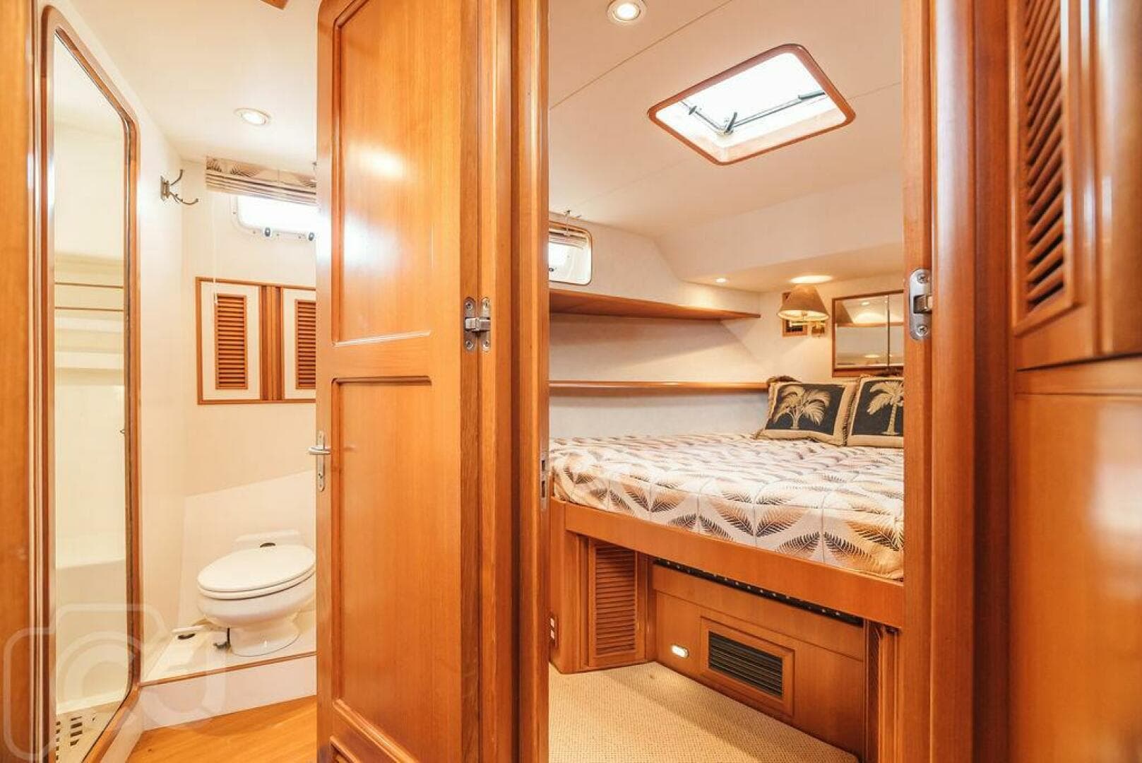 1999 Offshore Yachts 52 Pilothouse