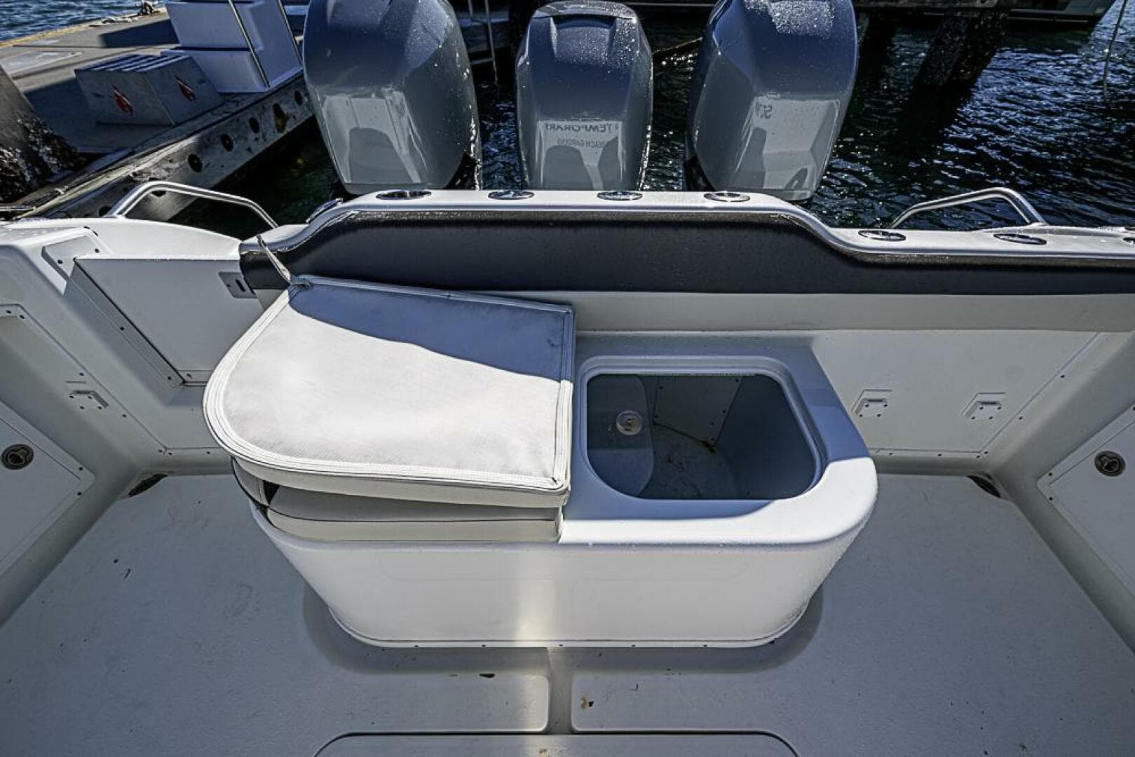 2010 Yellowfin 42 Offshore