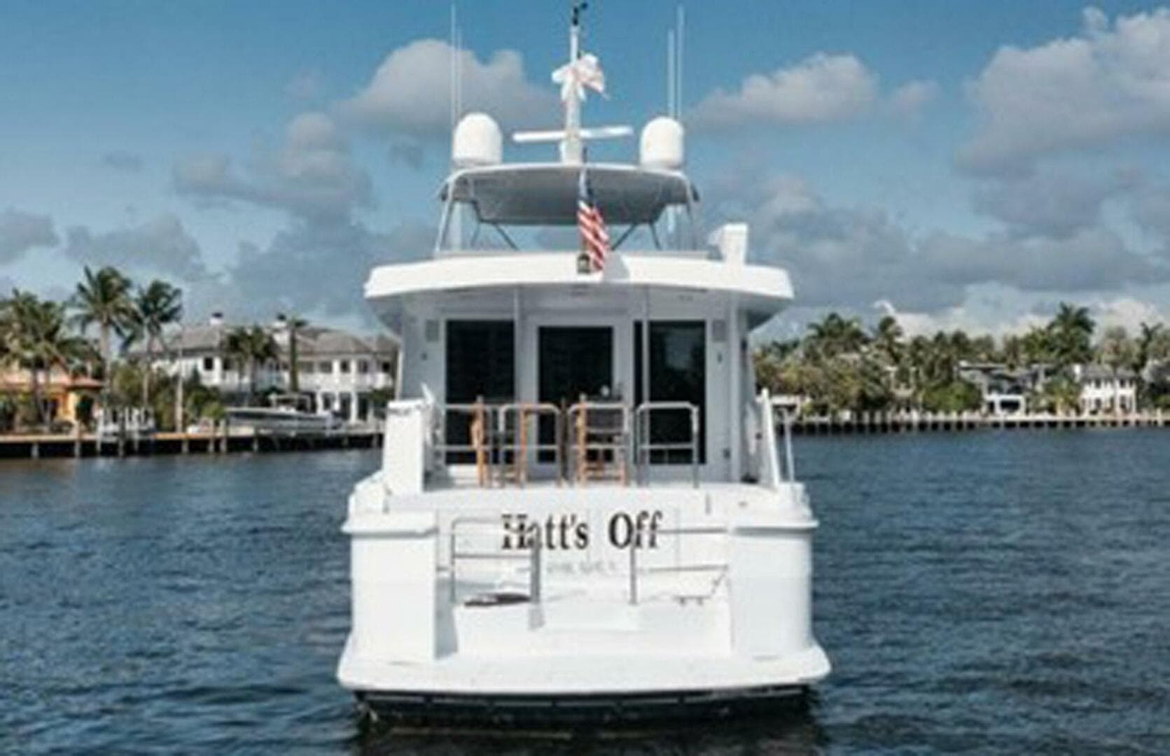 1998 Hatteras 74 Cockpit Motoryacht