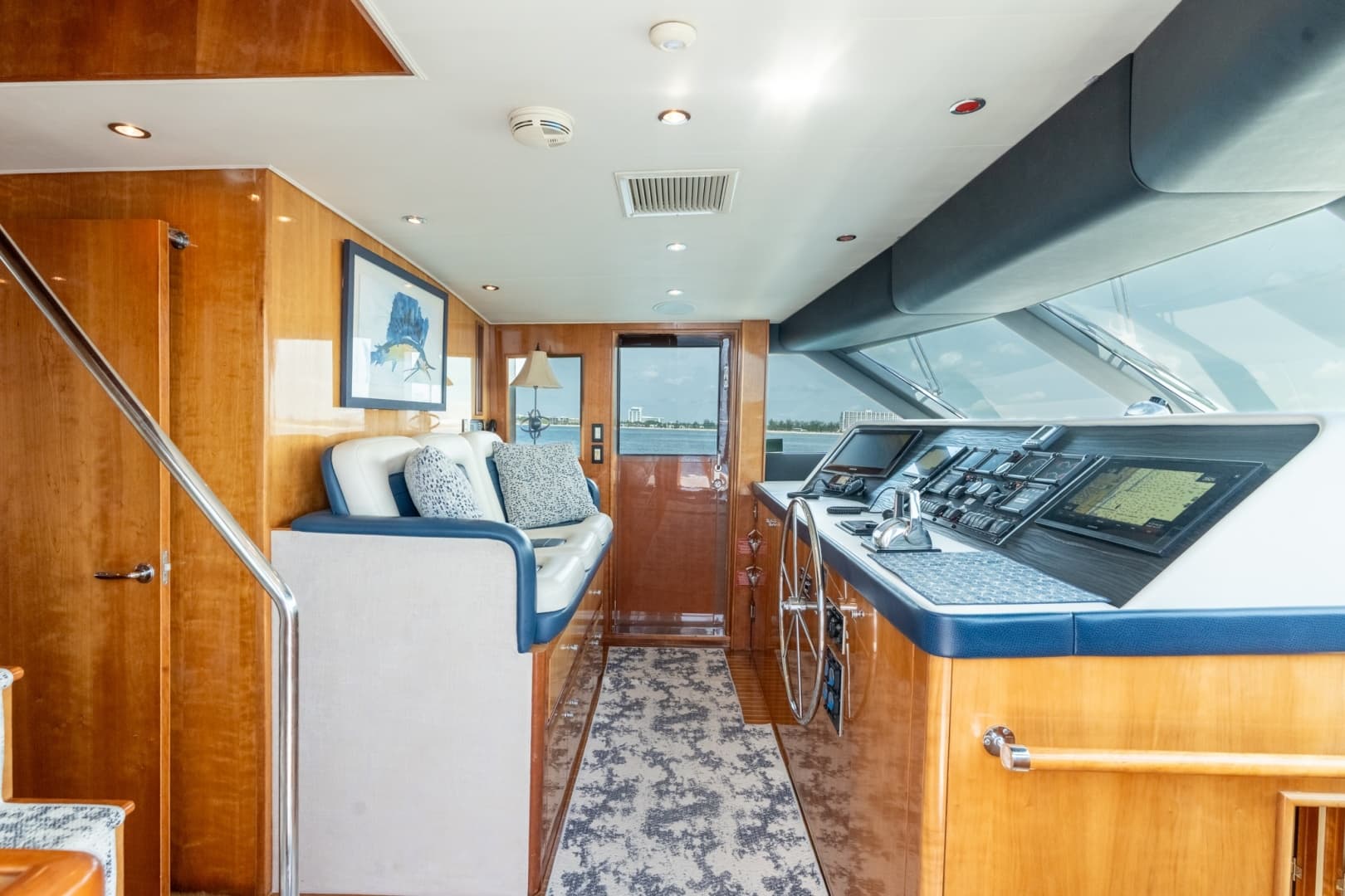2000 Hatteras 75 Sport Deck
