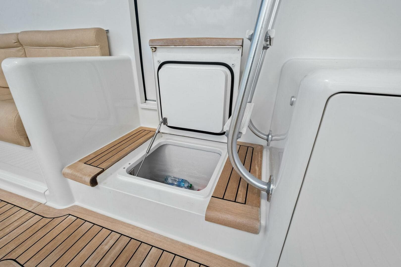 2008 Viking 64 Convertible