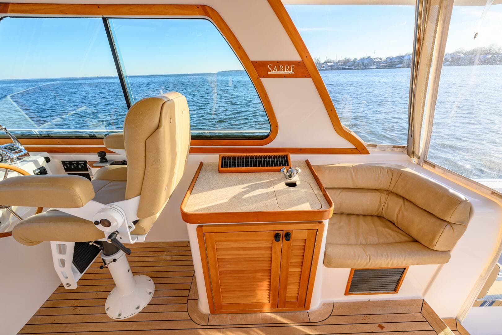 2009 Sabre 42 Hard Top Express