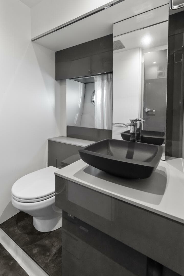 2022 Cranchi M 44 HT