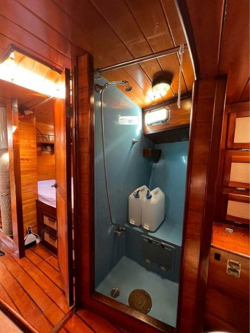 1993 Custom Baraka 46