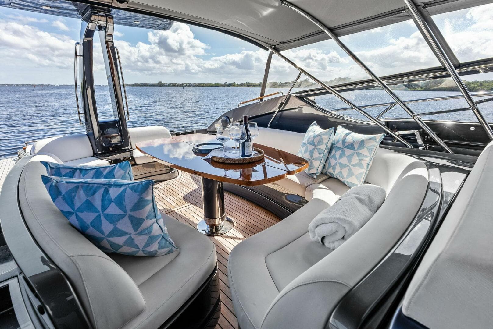 2015 Riva 63 Virtus