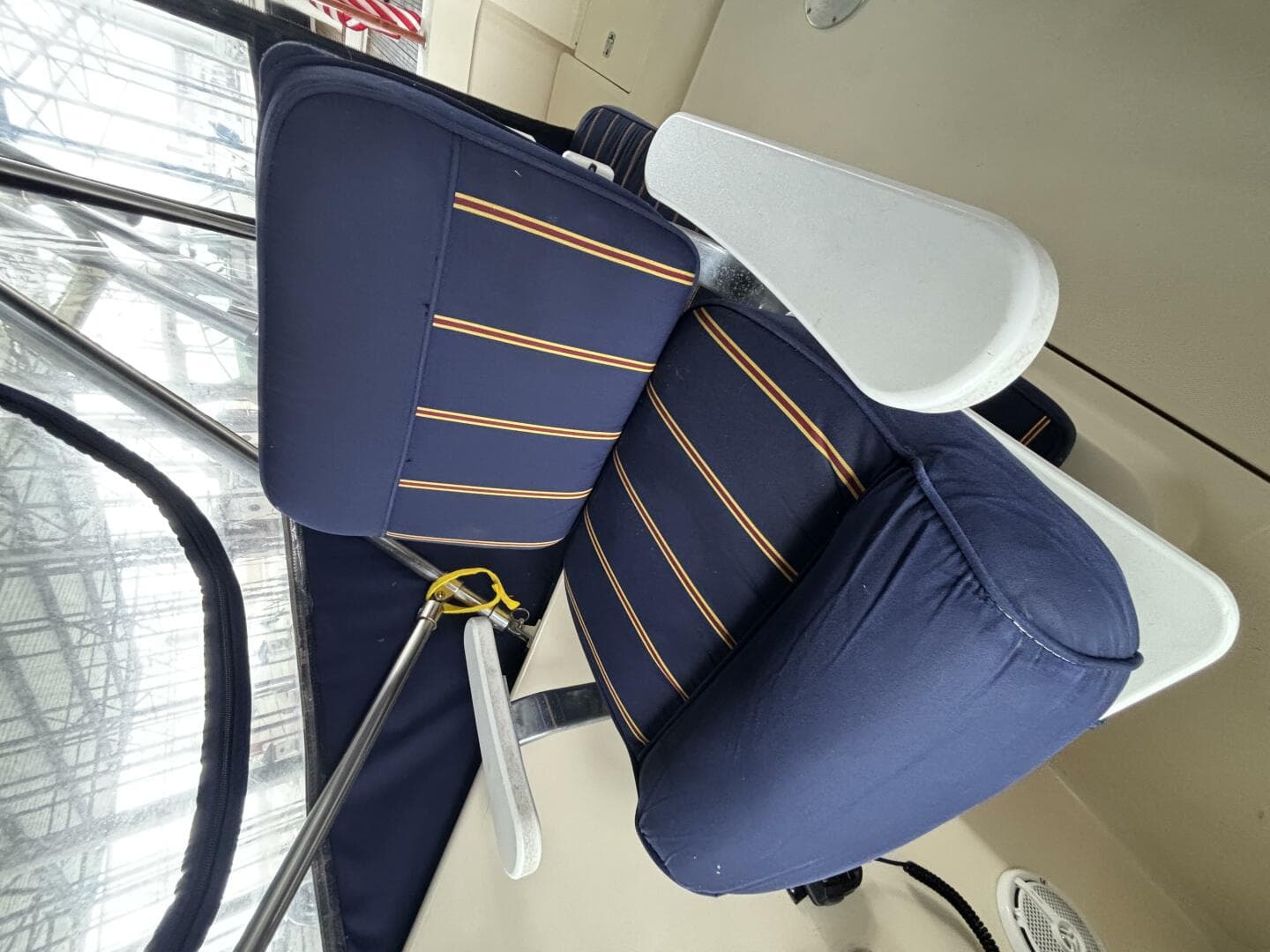 2004 Mainship Pilot 30 Rum Runner II