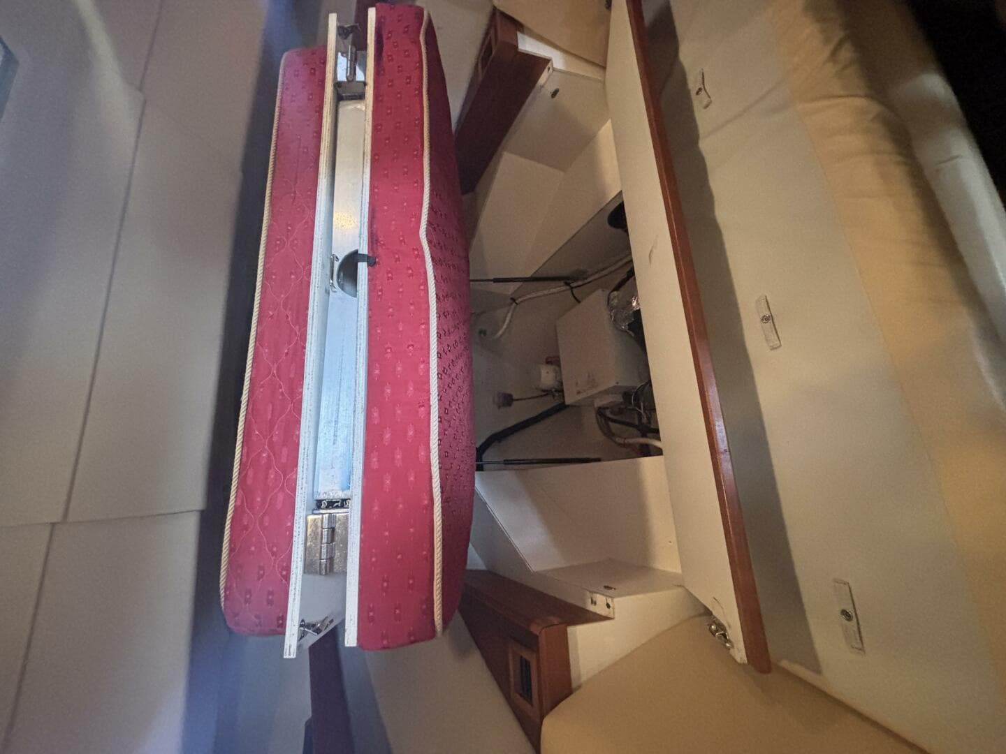 2004 Mainship Pilot 30 Rum Runner II