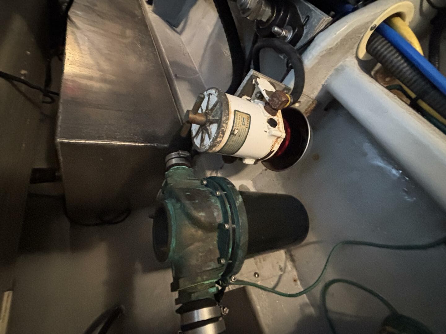 2004 Mainship Pilot 30 Rum Runner II