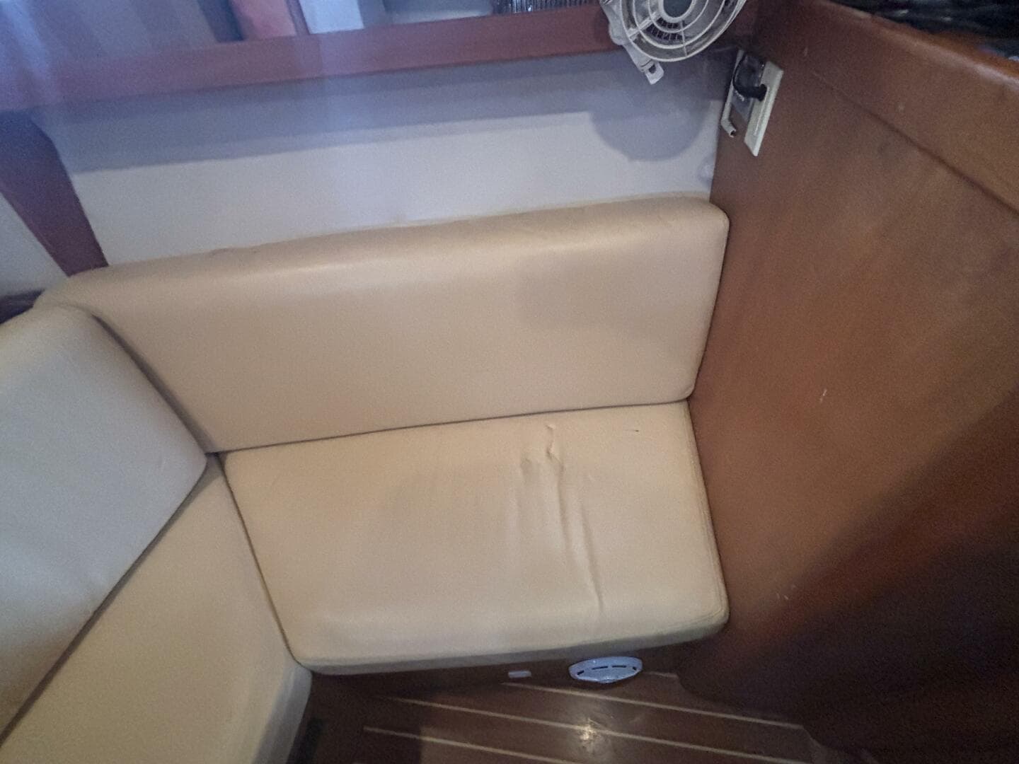 2004 Mainship Pilot 30 Rum Runner II