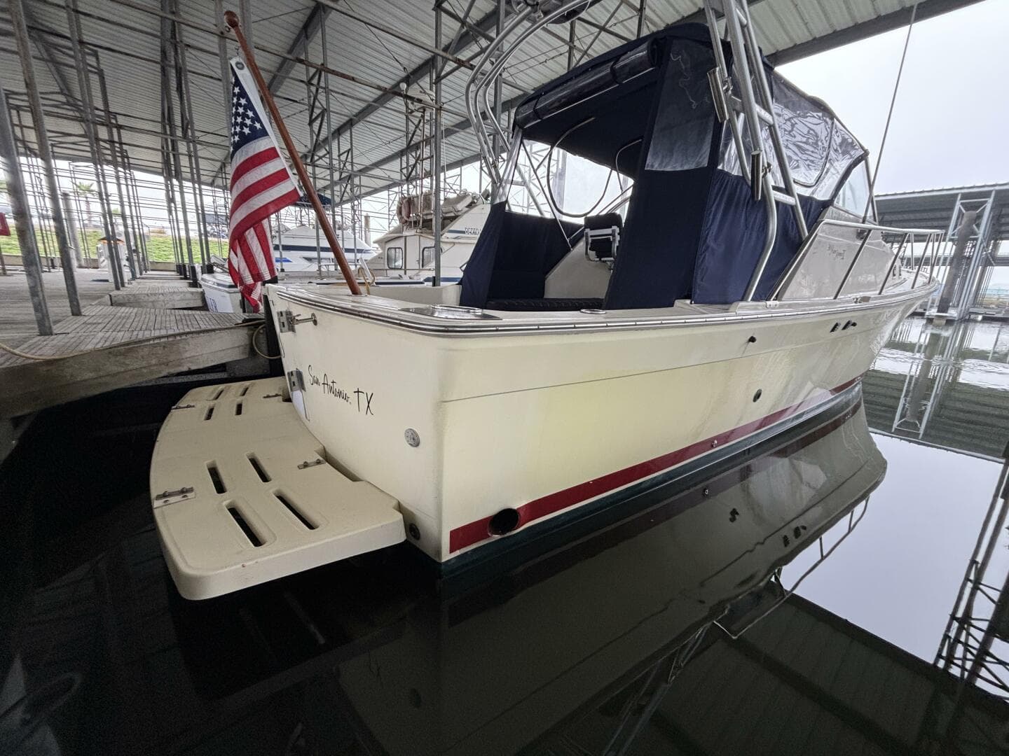 2004 Mainship Pilot 30 Rum Runner II