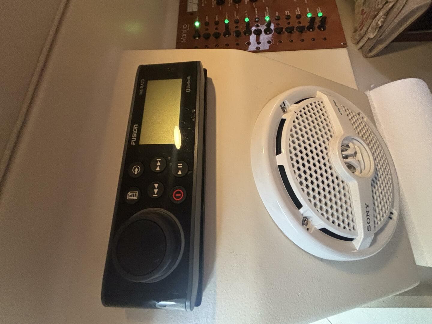 2004 Mainship Pilot 30 Rum Runner II