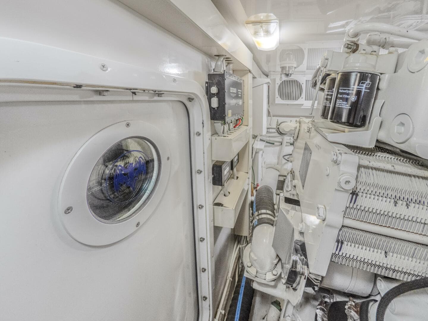 2003 Viking 65 Enclosed Bridge